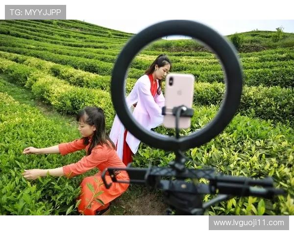 巴南区直播带货新趋势：本土特色产品线上热销